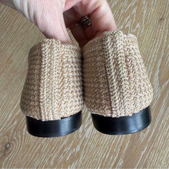 CHANEL Beige and White Crochet Logo Ballet Flats - Picture 5 of 8